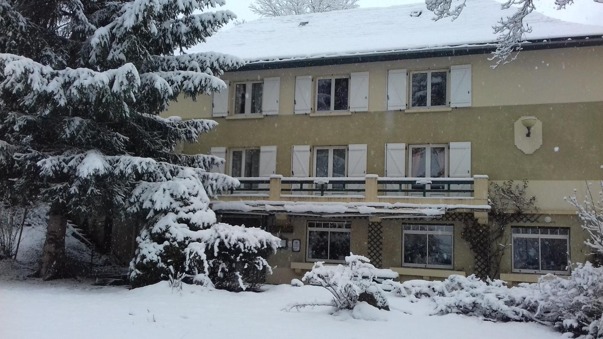 Hotel Du Val D'Aure Cadéac Exterior photo