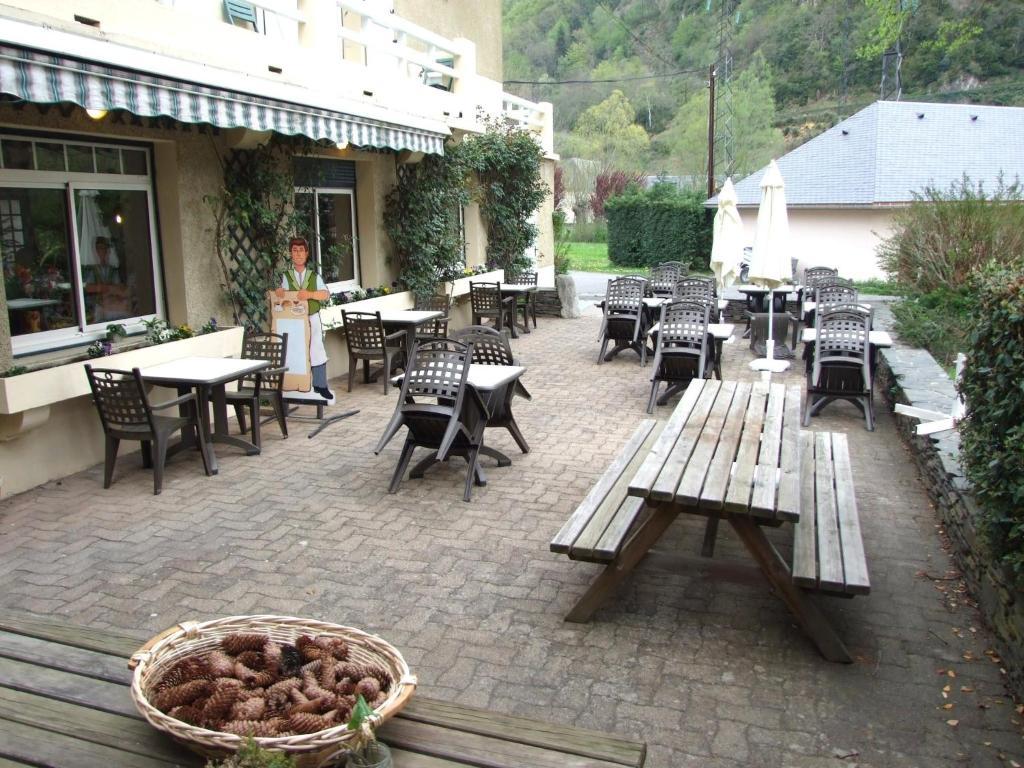 Hotel Du Val D'Aure Cadéac Exterior photo