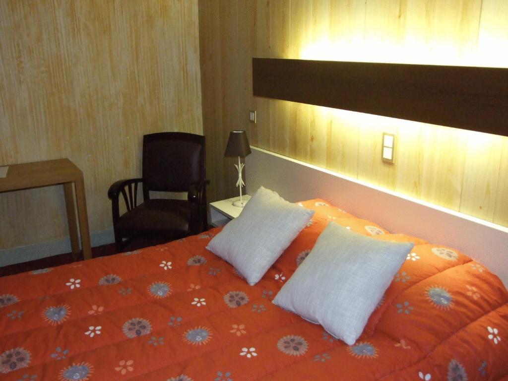 Hotel Du Val D'Aure Cadéac Room photo